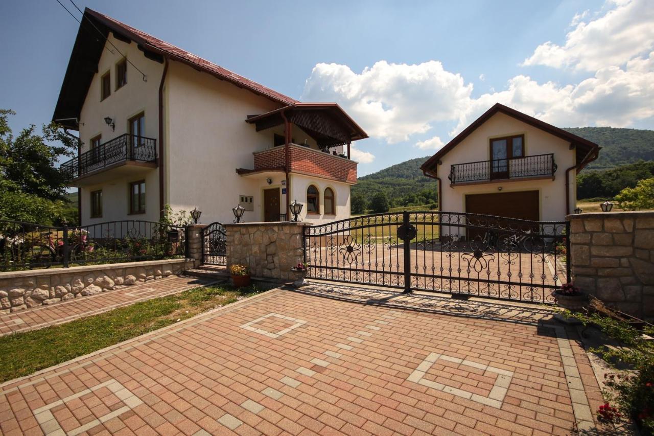Apartman Lucija & Luka Otočac Exteriér fotografie