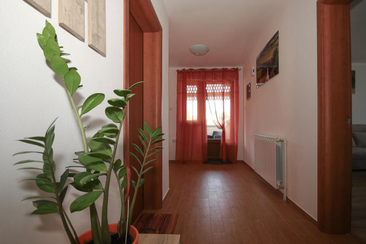 Apartman Lucija & Luka Otočac Exteriér fotografie