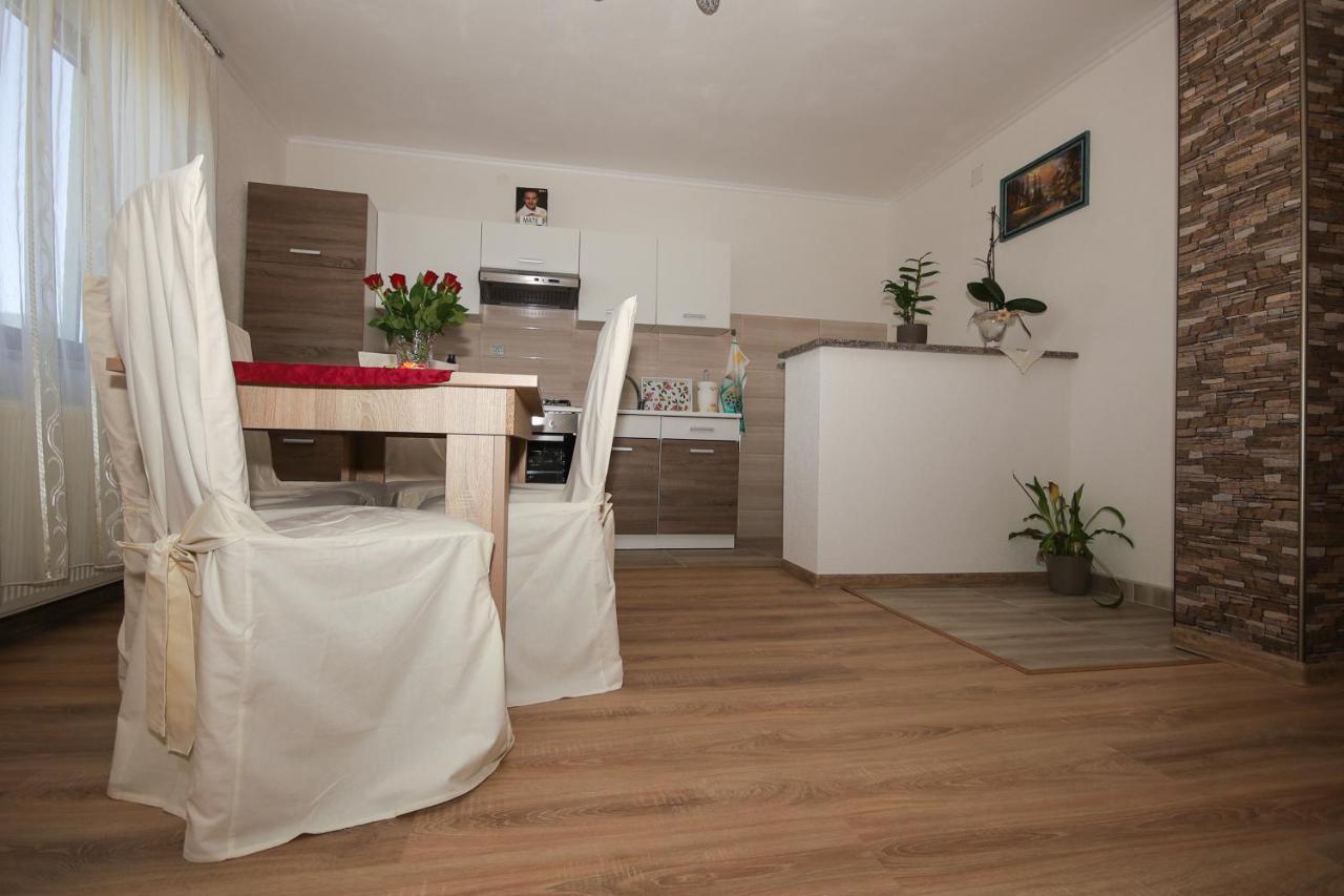 Apartman Lucija & Luka Otočac Exteriér fotografie